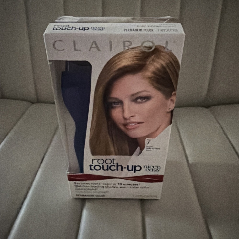 Clairol Nice'n Easy Root Touch-Up 7 Matches Dark Blonde Shades new in box